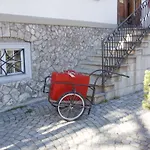 Trais Fluors B&B