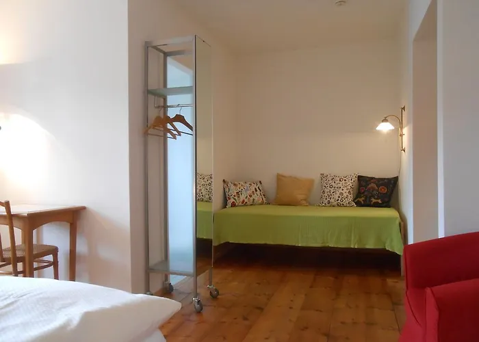 Oda ve Kahvaltı Trais Fluors 3*