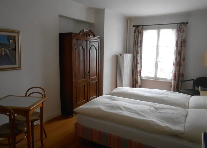 Trais Fluors Oda ve Kahvaltı