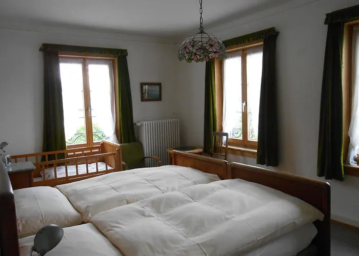 Trais Fluors Oda ve Kahvaltı 3*