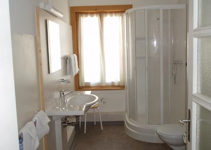 Trais Fluors Oda ve Kahvaltı Celerina/Schlarigna