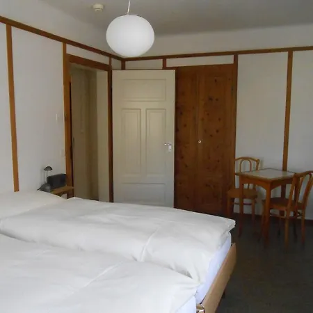 Trais Fluors Panzió