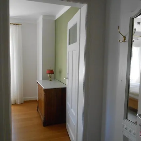 Trais Fluors Bed & Breakfast